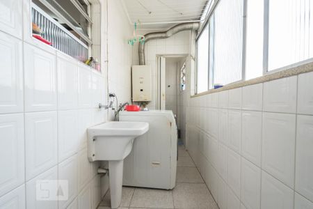 Apartamento à venda com 110m², 3 quartos e 1 vagaÁrea de Serviço