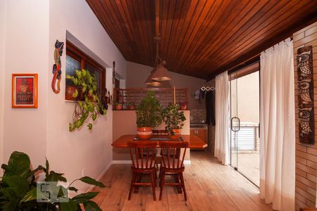 Casa de condomínio à venda com 183m², 3 quartos e 2 vagas Casa de condomínio à venda com 183m², 3 quartos e 2 vagasCozinha