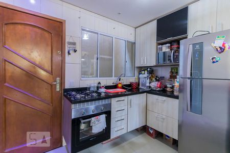 Casa à venda com 108m², 2 quartos e 2 vagasCozinha