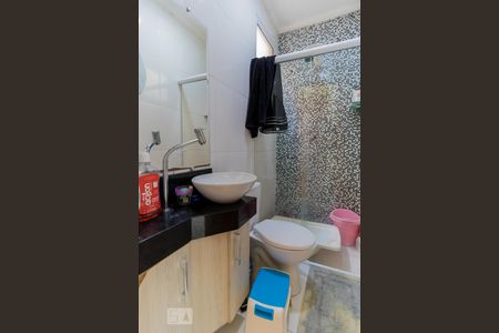 Casa à venda com 108m², 2 quartos e 2 vagasBanheiro da Suíte