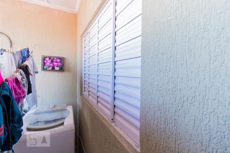 Casa à venda com 108m², 2 quartos e 2 vagasÁrea de Serviço