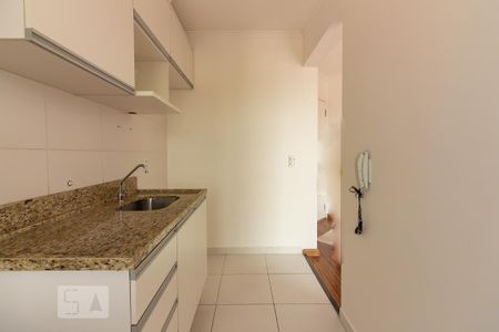 Cozinha de apartamento para alugar com 2 quartos, 52m² em Jardim Roberto, Osasco