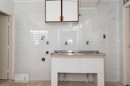 Casa à venda com 190m², 3 quartos e 3 vagas Casa à venda com 190m², 3 quartos e 3 vagasÁrea de Serviço