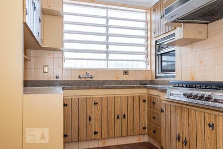 Casa à venda com 190m², 3 quartos e 3 vagas Casa à venda com 190m², 3 quartos e 3 vagasCozinha