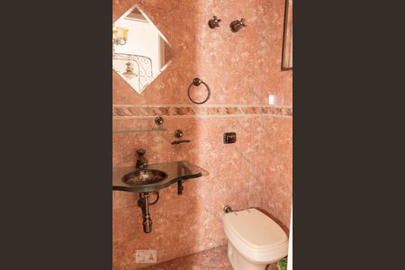 Lavabo de casa à venda com 3 quartos, 190m² em Mirandópolis, São Paulo