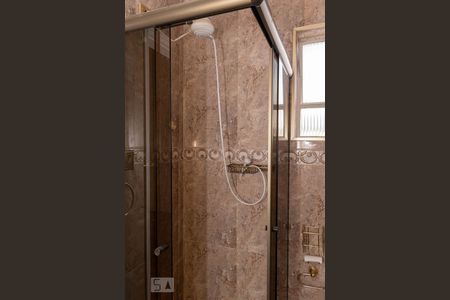 Casa à venda com 190m², 3 quartos e 3 vagas Casa à venda com 190m², 3 quartos e 3 vagasBanheiro da Suíte