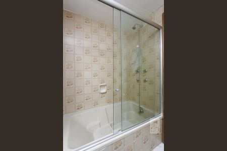 Apartamento à venda com 133m², 2 quartos e 1 vagaBANHEIRO SUITE