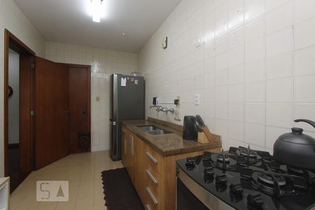 Apartamento à venda com 133m², 2 quartos e 1 vagaCOZINHA