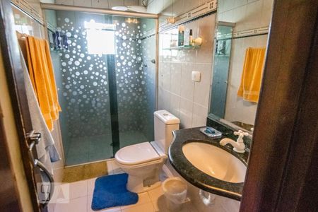 Casa à venda com 200m², 4 quartos e 3 vagasBanheiro