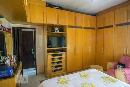 Casa à venda com 200m², 4 quartos e 3 vagasSuíte