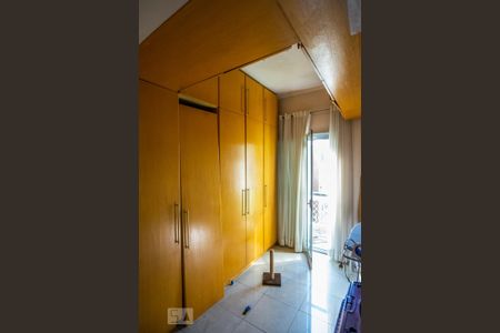 Casa à venda com 200m², 4 quartos e 3 vagasQuarto 2