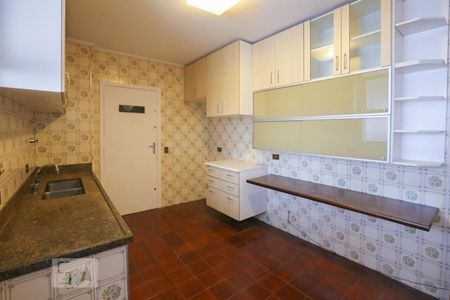 Apartamento à venda com 125m², 3 quartos e 2 vagasCozinha