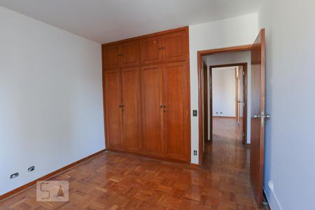 Apartamento à venda com 125m², 3 quartos e 2 vagasQuarto 2