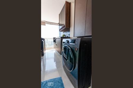 Apartamento à venda com 70m², 2 quartos e 1 vagaÁrea de Serviço