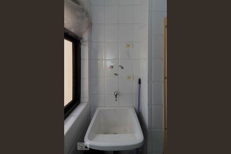 Apartamento para alugar com 75m², 2 quartos e 1 vagaÁrea de Serviço