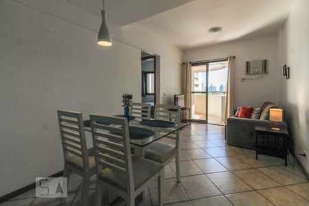 Sala de apartamento para alugar com 2 quartos, 75m² em Barra da Tijuca, Rio de Janeiro