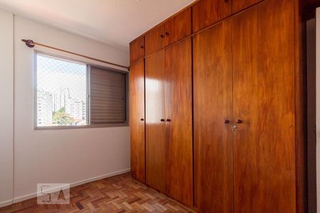 Quarto 1 de apartamento para alugar com 2 quartos, 65m² em Vila Olímpia, São Paulo