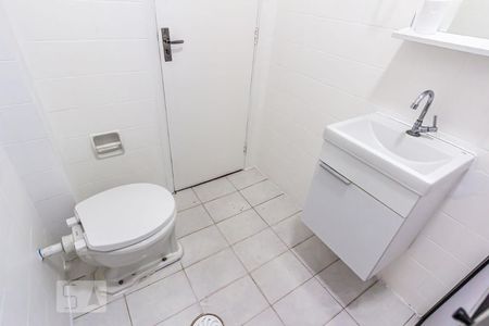 Apartamento para alugar com 87m², 2 quartos e sem vagaBanheiro