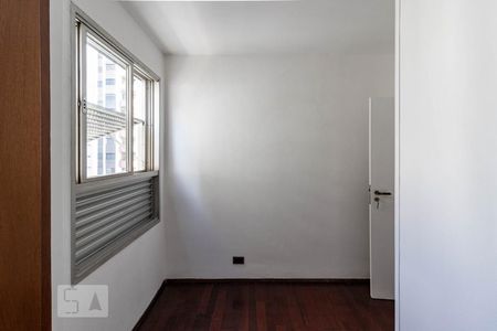 Quarto 1 de apartamento para alugar com 3 quartos, 103m² em Vila Uberabinha, São Paulo