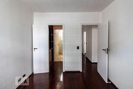 Apartamento para alugar com 103m², 3 quartos e 1 vagaSuíte