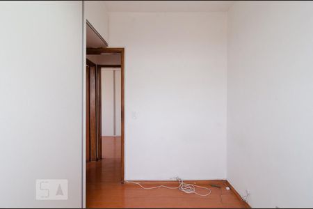 Quarto 1 de apartamento para alugar com 3 quartos, 60m² em Alípio de Melo, Belo Horizonte