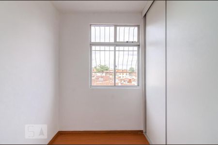 Quarto 1 de apartamento para alugar com 3 quartos, 60m² em Alípio de Melo, Belo Horizonte