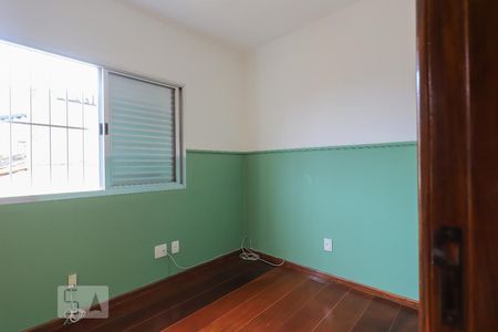 Quarto 1 de casa para alugar com 3 quartos, 350m² em Vila Carbone, São Paulo