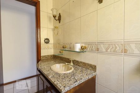 Casa para alugar com 350m², 3 quartos e 3 vagasLavabo