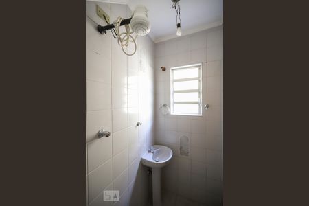 Casa para alugar com 350m², 3 quartos e 3 vagasBanheiro de Serviço