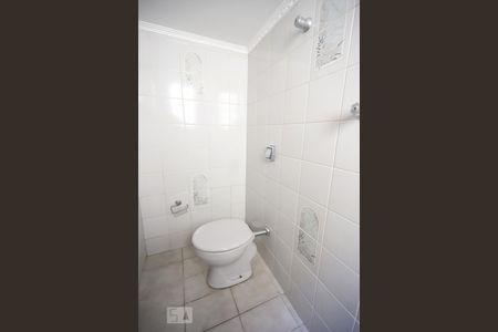 Casa para alugar com 350m², 3 quartos e 3 vagasBanheiro de Serviço