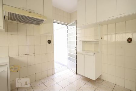 Casa para alugar com 350m², 3 quartos e 3 vagasCozinha