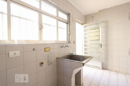 Casa para alugar com 350m², 3 quartos e 3 vagasLavanderia