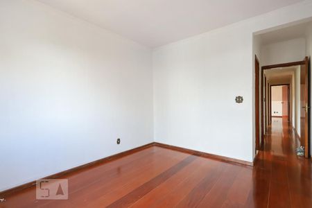 Casa para alugar com 350m², 3 quartos e 3 vagasSuíte