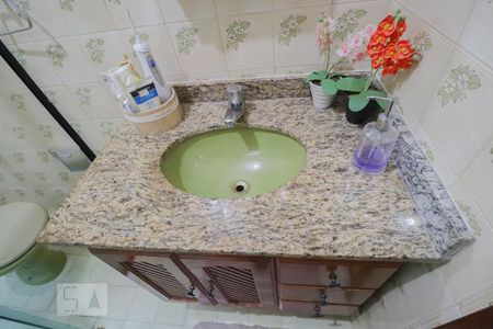 Casa à venda com 300m², 3 quartos e 4 vagas Casa à venda com 300m², 3 quartos e 4 vagasBanheiro