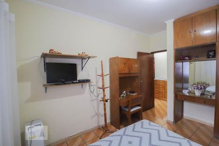 Casa à venda com 300m², 3 quartos e 4 vagas Casa à venda com 300m², 3 quartos e 4 vagasDormitório 1