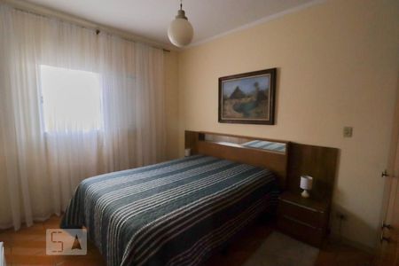 Casa à venda com 300m², 3 quartos e 4 vagas Casa à venda com 300m², 3 quartos e 4 vagasSuíte