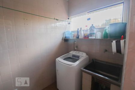 Casa à venda com 300m², 3 quartos e 4 vagas Casa à venda com 300m², 3 quartos e 4 vagasÁrea de Serviço