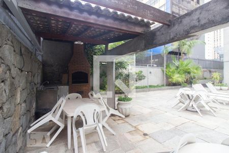 Apartamento para alugar com 240m², 4 quartos e 3 vagas Apartamento para alugar com 240m², 4 quartos e 3 vagasÁrea comum - Churrasqueira