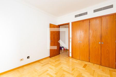 Apartamento para alugar com 240m², 4 quartos e 3 vagas Apartamento para alugar com 240m², 4 quartos e 3 vagasQuarto 3