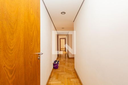 Apartamento para alugar com 240m², 4 quartos e 3 vagas Apartamento para alugar com 240m², 4 quartos e 3 vagasCorredor