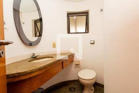 Apartamento para alugar com 240m², 4 quartos e 3 vagas Apartamento para alugar com 240m², 4 quartos e 3 vagasLavabo