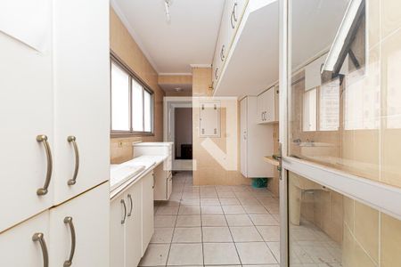 Apartamento para alugar com 240m², 4 quartos e 3 vagas Apartamento para alugar com 240m², 4 quartos e 3 vagasCozinha