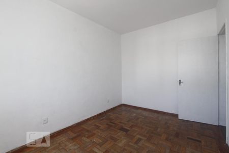 QUARTO de apartamento para alugar com 1 quarto, 43m² em Floresta, Porto Alegre