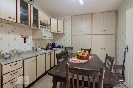 Casa para alugar com 150m², 3 quartos e 2 vagas Casa para alugar com 150m², 3 quartos e 2 vagasCozinha