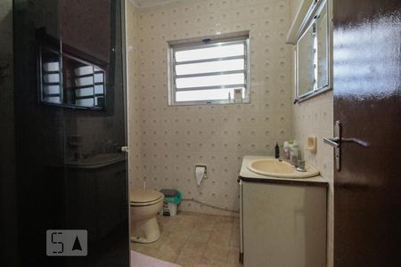 Casa para alugar com 150m², 3 quartos e 2 vagas Casa para alugar com 150m², 3 quartos e 2 vagasBanheiro Social