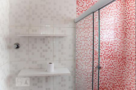 Banheiro da Suite 2 de casa para alugar com 2 quartos, 65m² em Jardim Casa Pintada, São Paulo