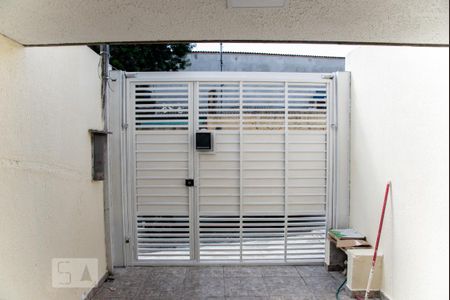 Garagem de casa para alugar com 2 quartos, 65m² em Jardim Casa Pintada, São Paulo