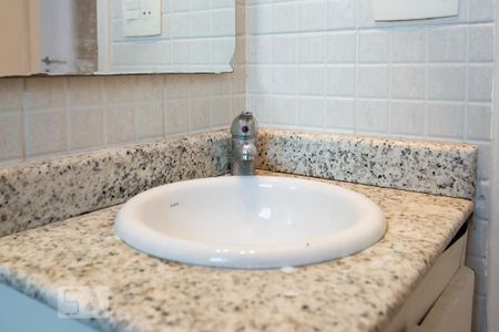 Apartamento à venda com 65m², 2 quartos e 2 vagas Apartamento à venda com 65m², 2 quartos e 2 vagasBanheiro Social