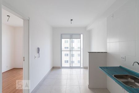 Sala/Cozinha de apartamento para alugar com 1 quarto, 29m² em Vila Penteado, São Paulo
