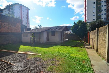 Casa à venda com 100m², 3 quartos e 2 vagasPátio